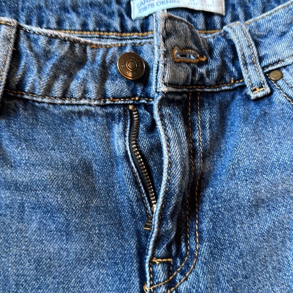 Zara denim shorts w/sequined rose applique, women’s size 2 - Picture 10 of 11